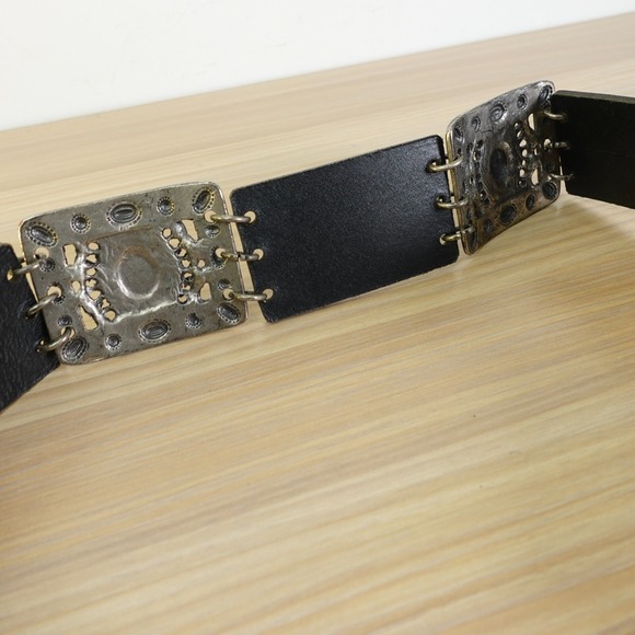 Qualheim Bollorini Belt Women Medium Leather Studded Medallion Concho Link ITALY